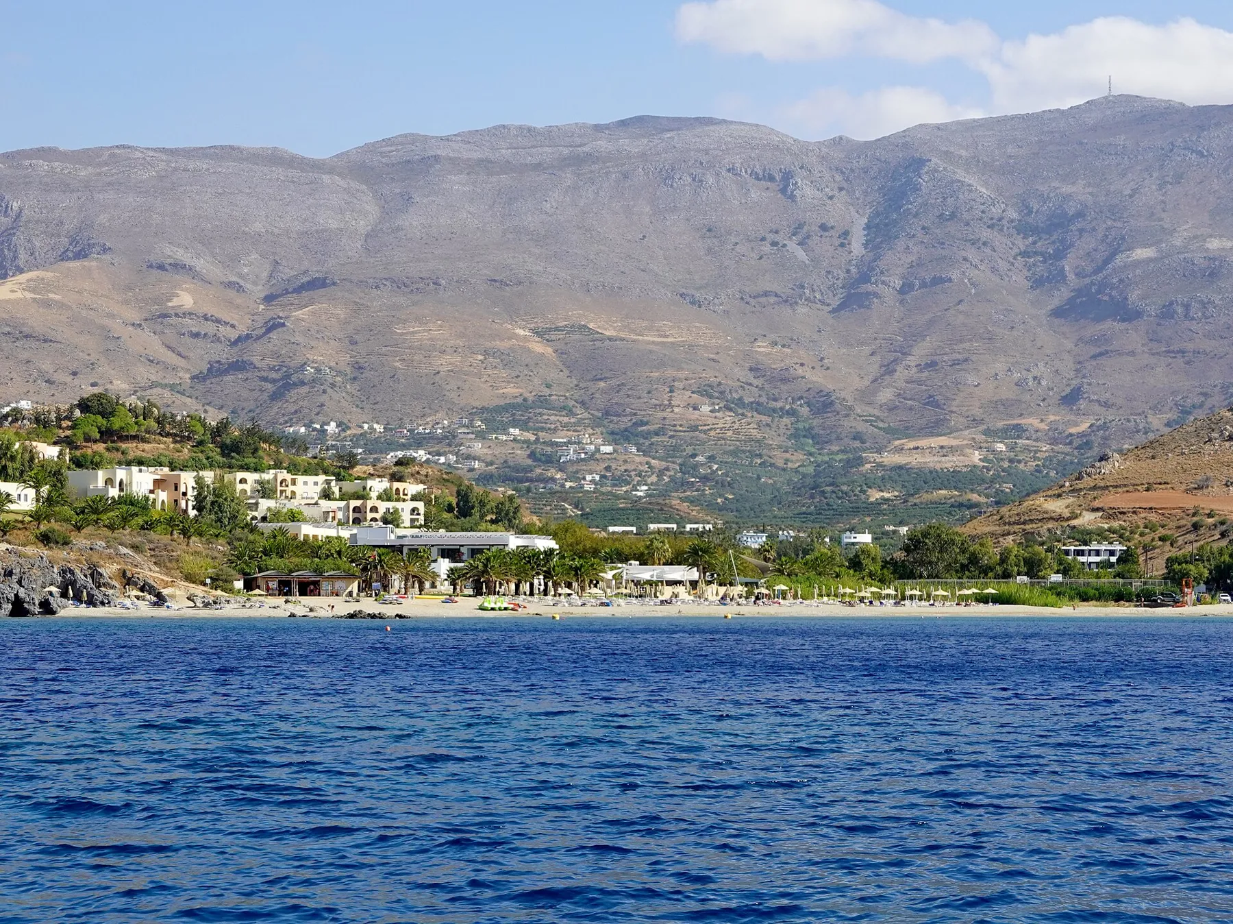 Damnoni bay from the sea